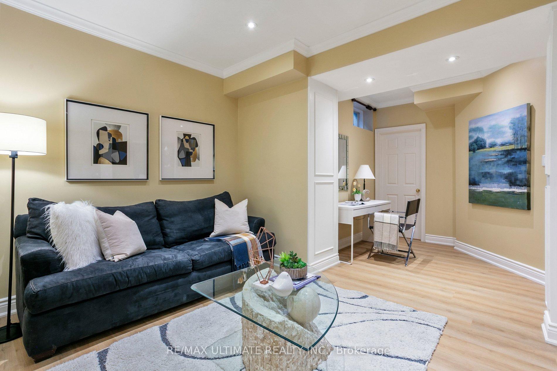 Photo 37 of 73 Bonnyview Drive, Etobicoke, Stonegate-Queensway — HOMEH