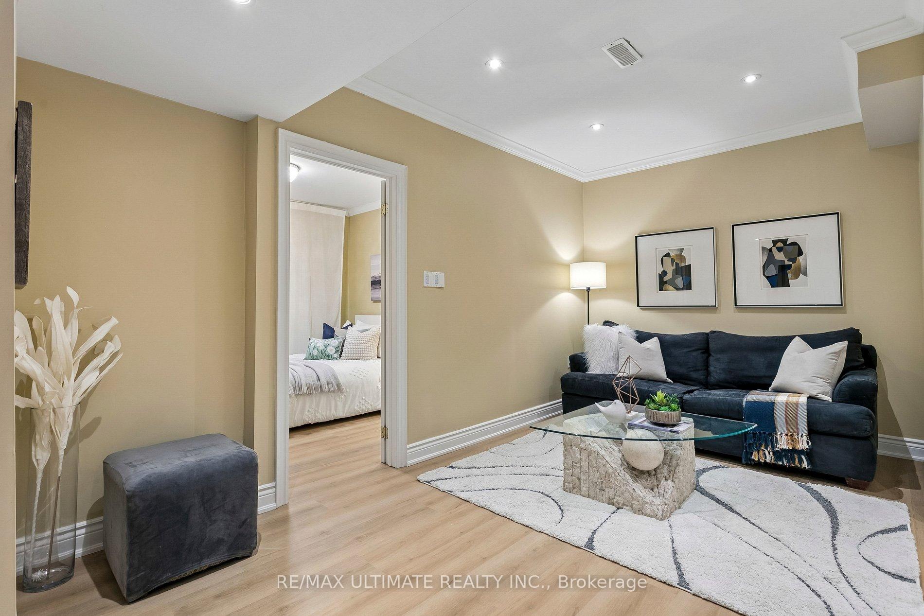 Photo 38 of 73 Bonnyview Drive, Etobicoke, Stonegate-Queensway — HOMEH