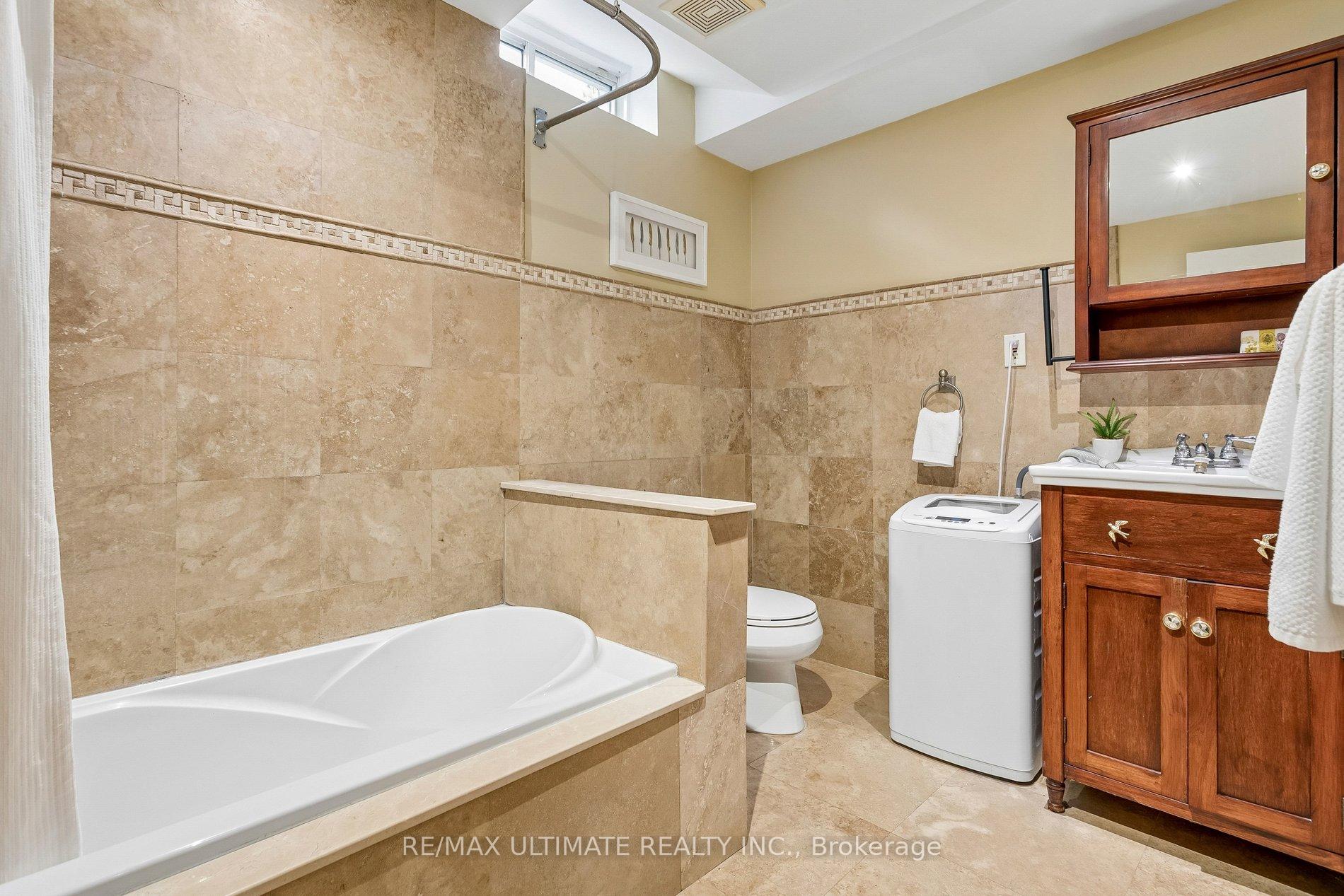 Photo 40 of 73 Bonnyview Drive, Etobicoke, Stonegate-Queensway — HOMEH