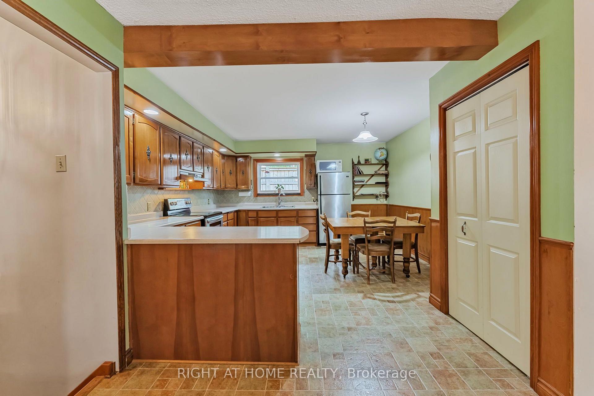 Photo 10 of 3500 Baldwick Lane, Springwater, Rural Springwater — HOMEH