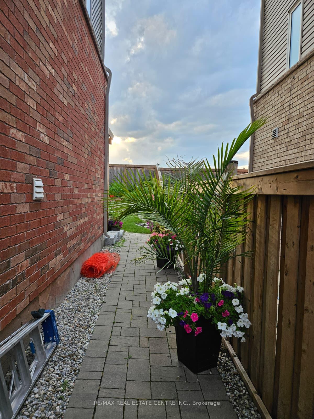 Photo 39 of 49 Edenrock Drive, Hamilton, Stoney Creek Industrial — HOMEH