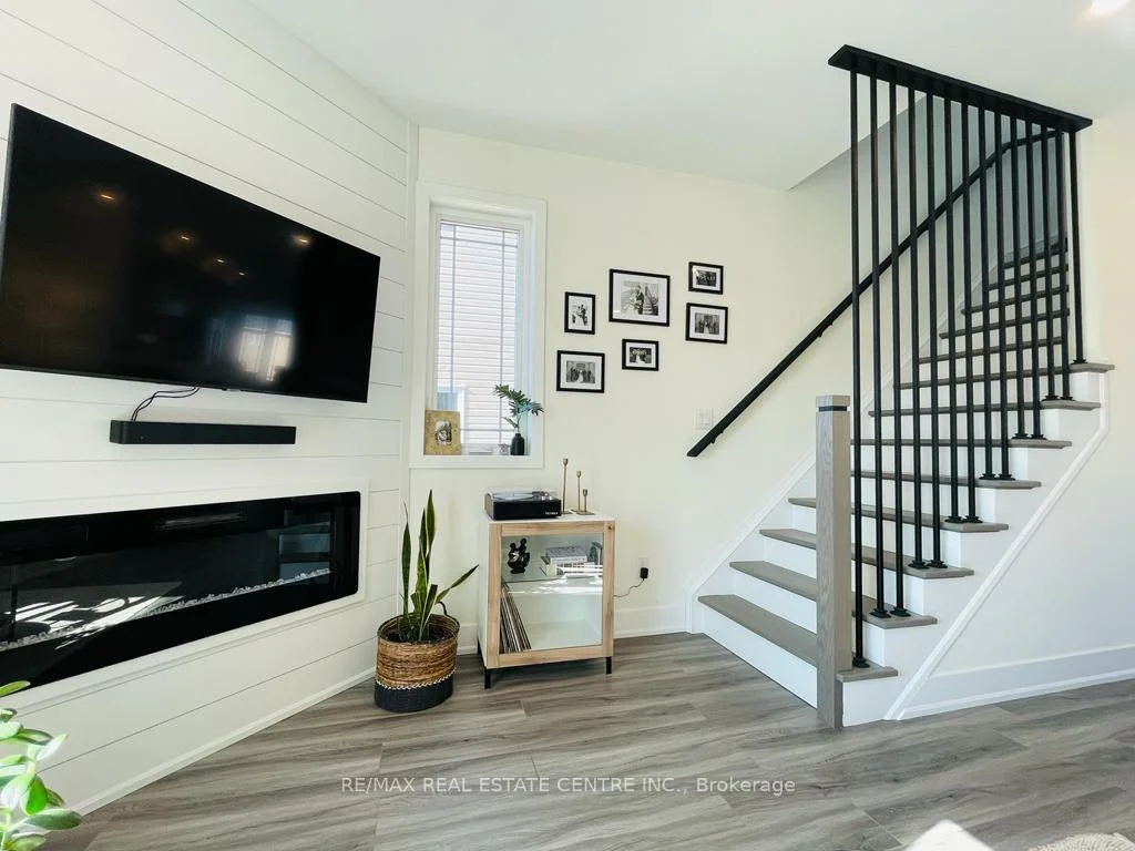 Photo 24 of 49 Edenrock Drive, Hamilton, Stoney Creek Industrial — HOMEH