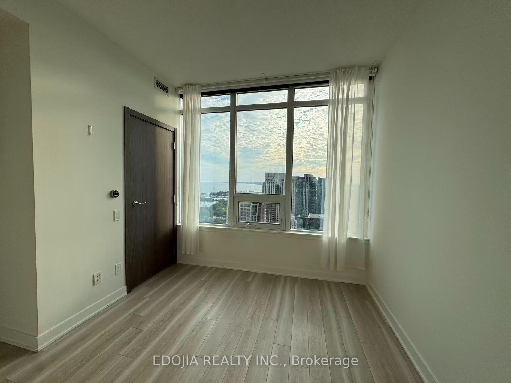 Photo 8 of Unit 4012, 19 Bathurst Street, Toronto, Waterfront Communities — HOMEH
