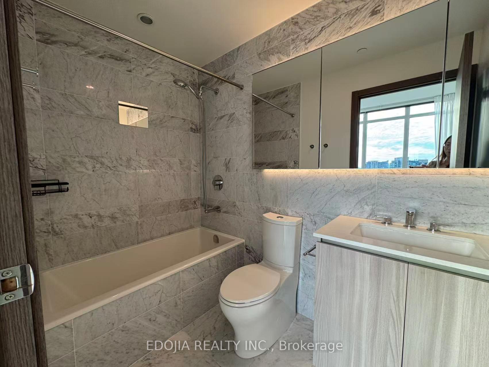 Photo 10 of Unit 4012, 19 Bathurst Street, Toronto, Waterfront Communities — HOMEH
