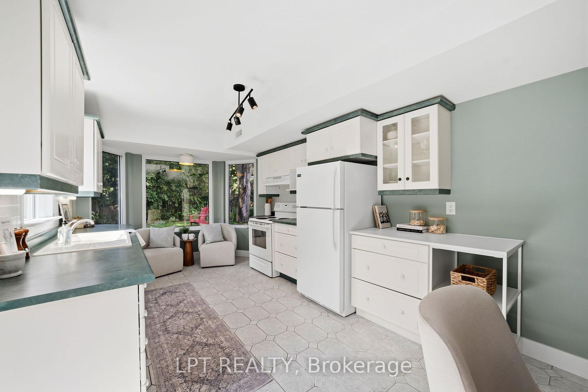 Photo 13 of 17 Monmore Road, London, North F — HOMEH