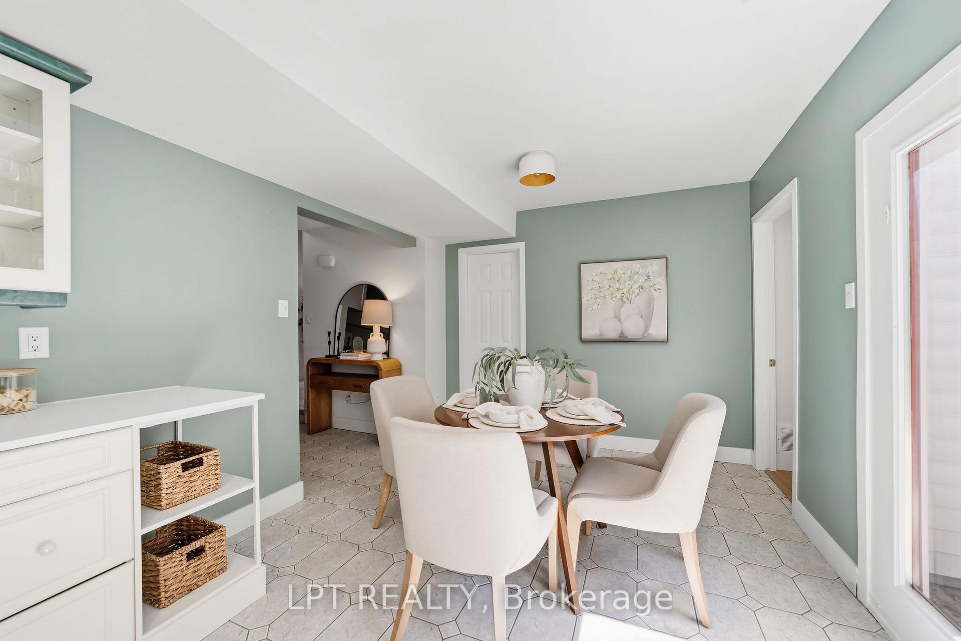 Photo 17 of 17 Monmore Road, London, North F — HOMEH