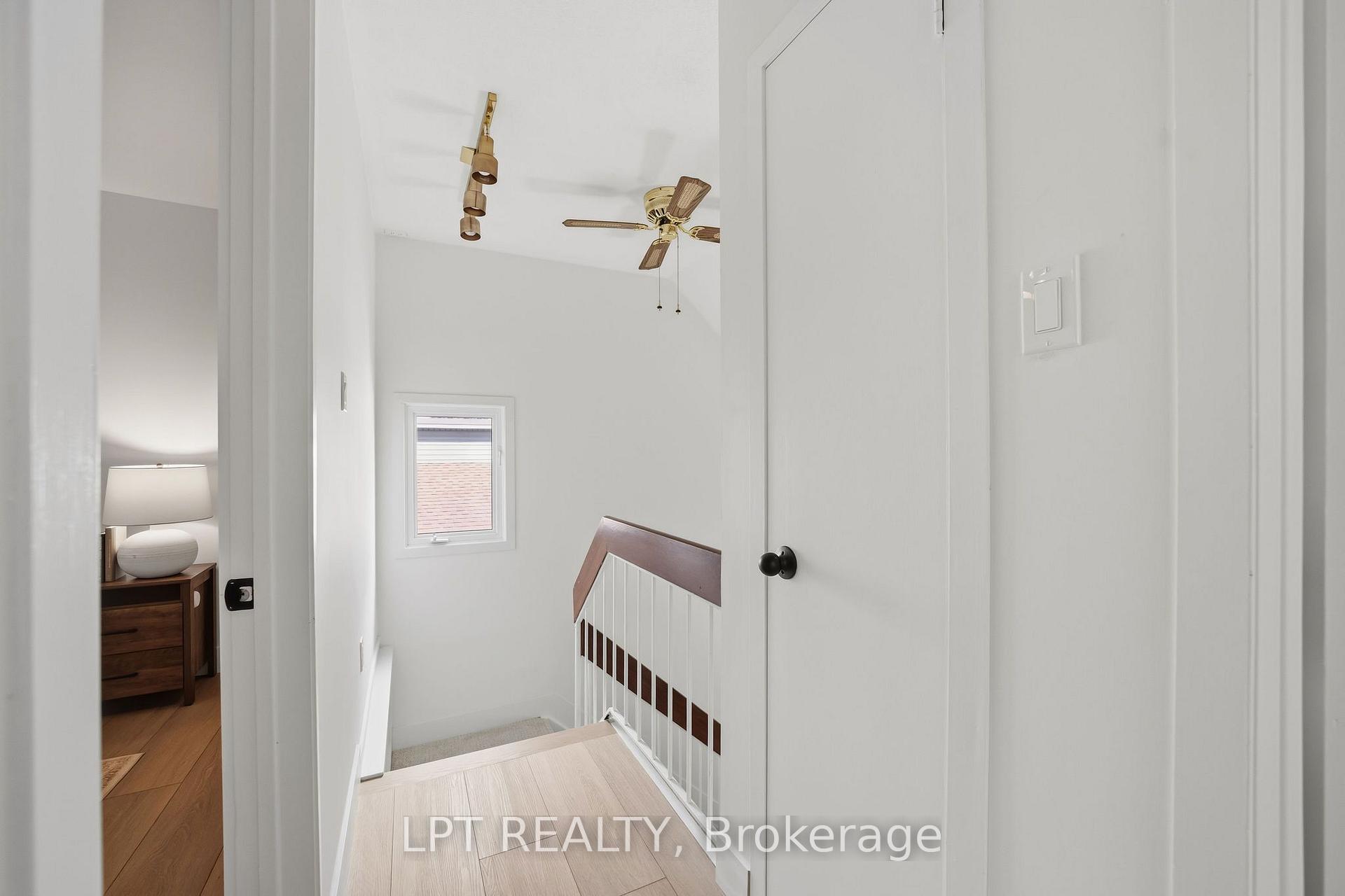 Photo 24 of 17 Monmore Road, London, North F — HOMEH