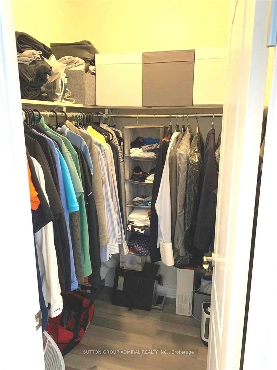 Photo 11 of Unit Ph05, 50 Disera Drive, Vaughan, Beverley Glen — HOMEH