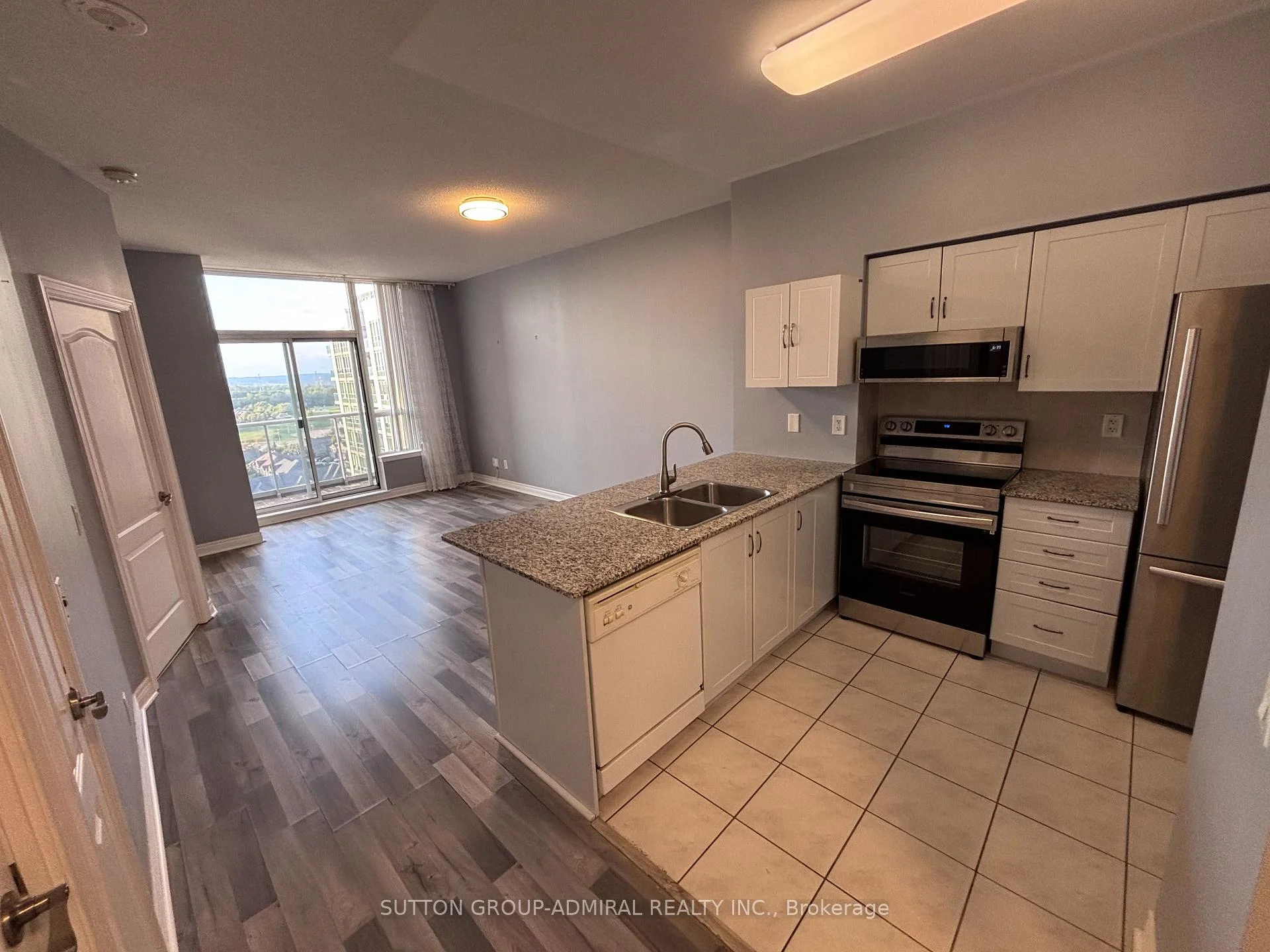 Photo 19 of Unit Ph05, 50 Disera Drive, Vaughan, Beverley Glen — HOMEH