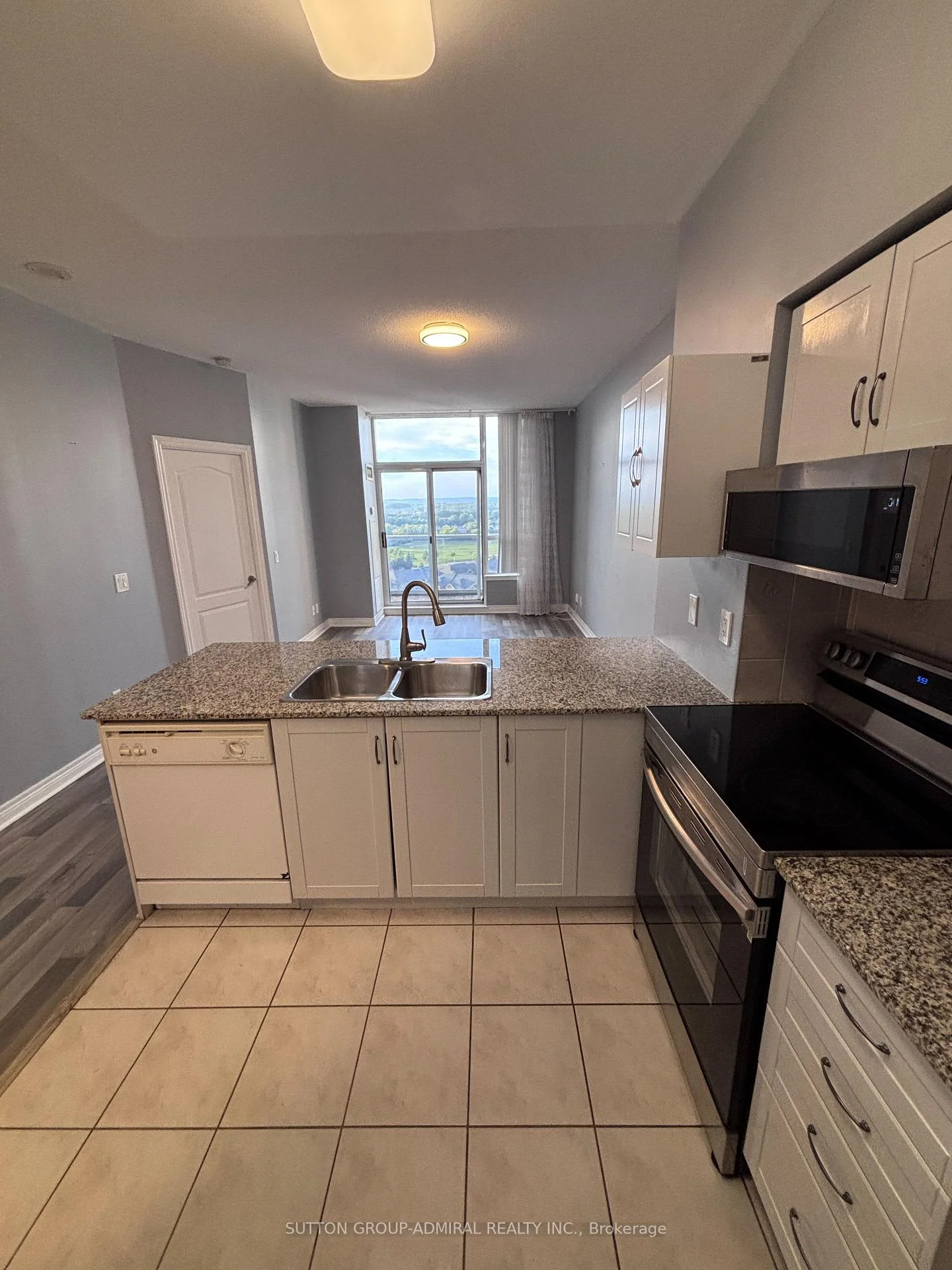 Photo 26 of Unit Ph05, 50 Disera Drive, Vaughan, Beverley Glen — HOMEH