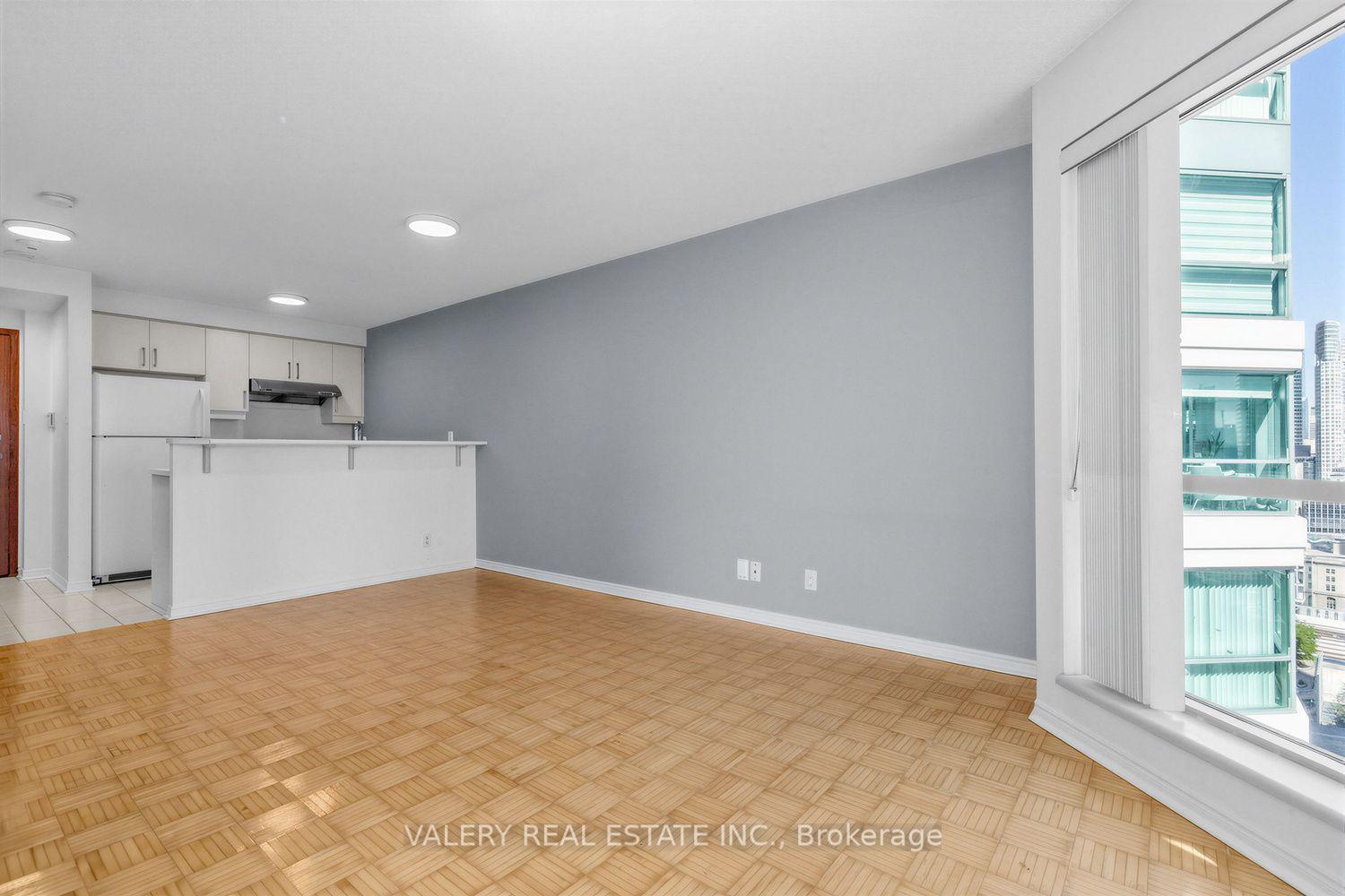 Photo 17 of Unit 2910, 10 Yonge Street, Toronto, Waterfront Communities — HOMEH