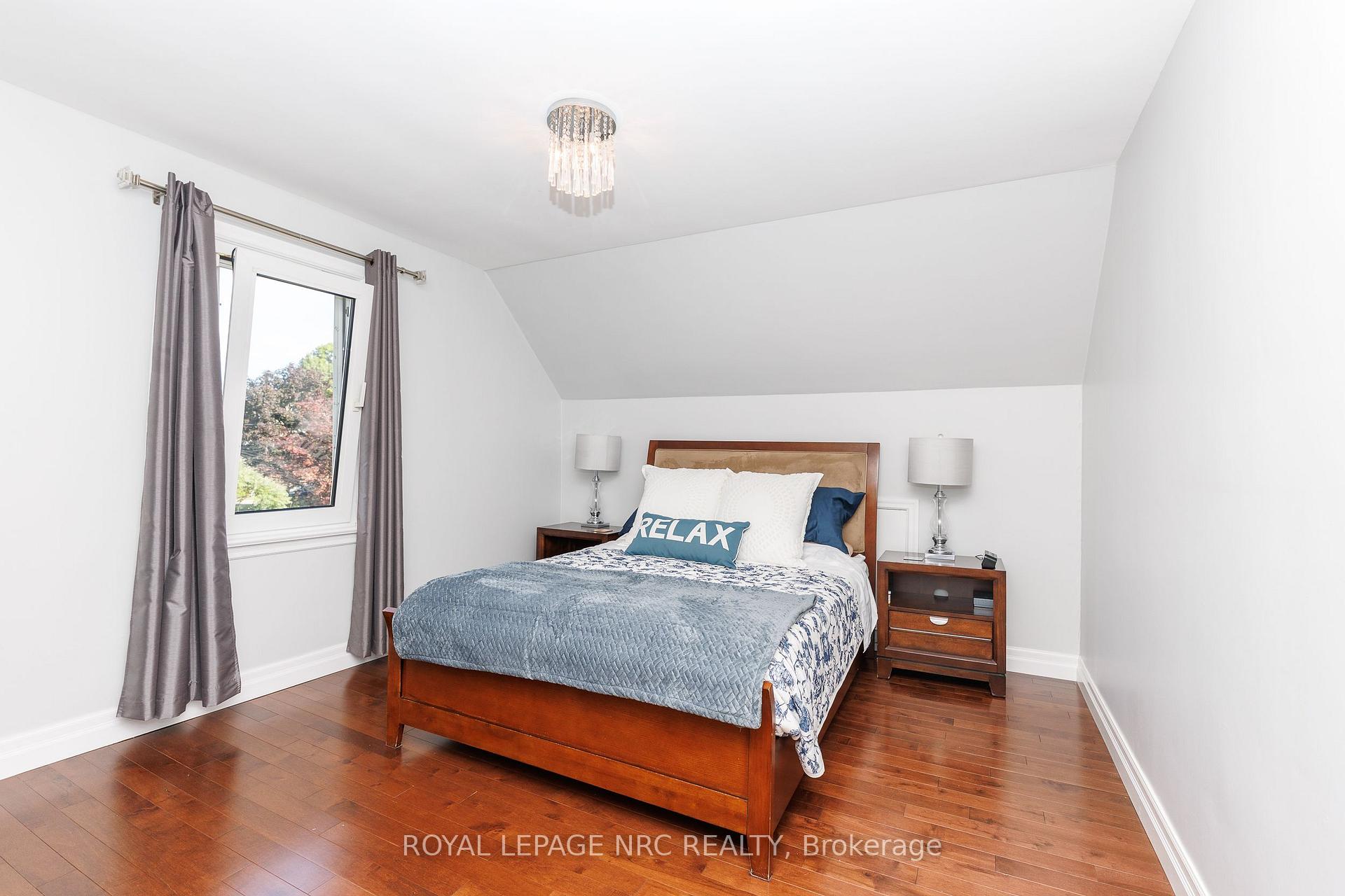 Photo 20 of 7 Philpark Road, St. Catharines, Port Dalhousie — HOMEH
