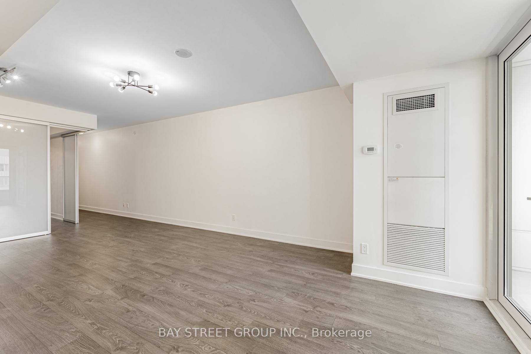 Photo 13 of Unit 425, 38 Cameron Street, Toronto, Kensington-Chinatown — HOMEH