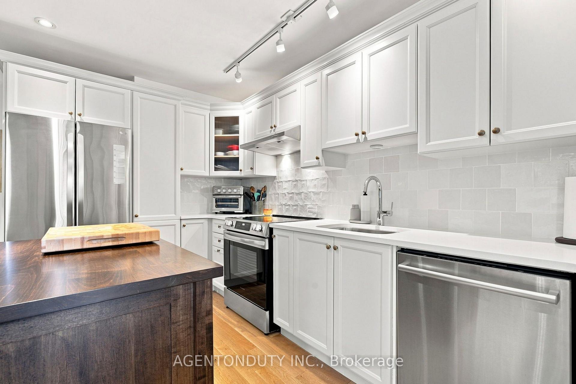 Photo 15 of 127 Peter Street, Hamilton, Strathcona — HOMEH