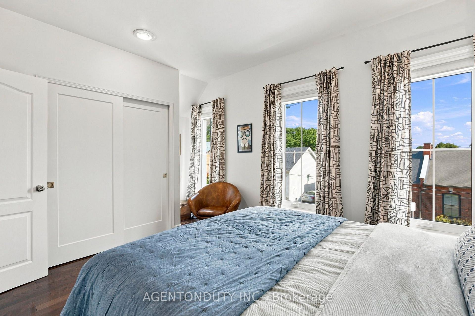 Photo 21 of 127 Peter Street, Hamilton, Strathcona — HOMEH
