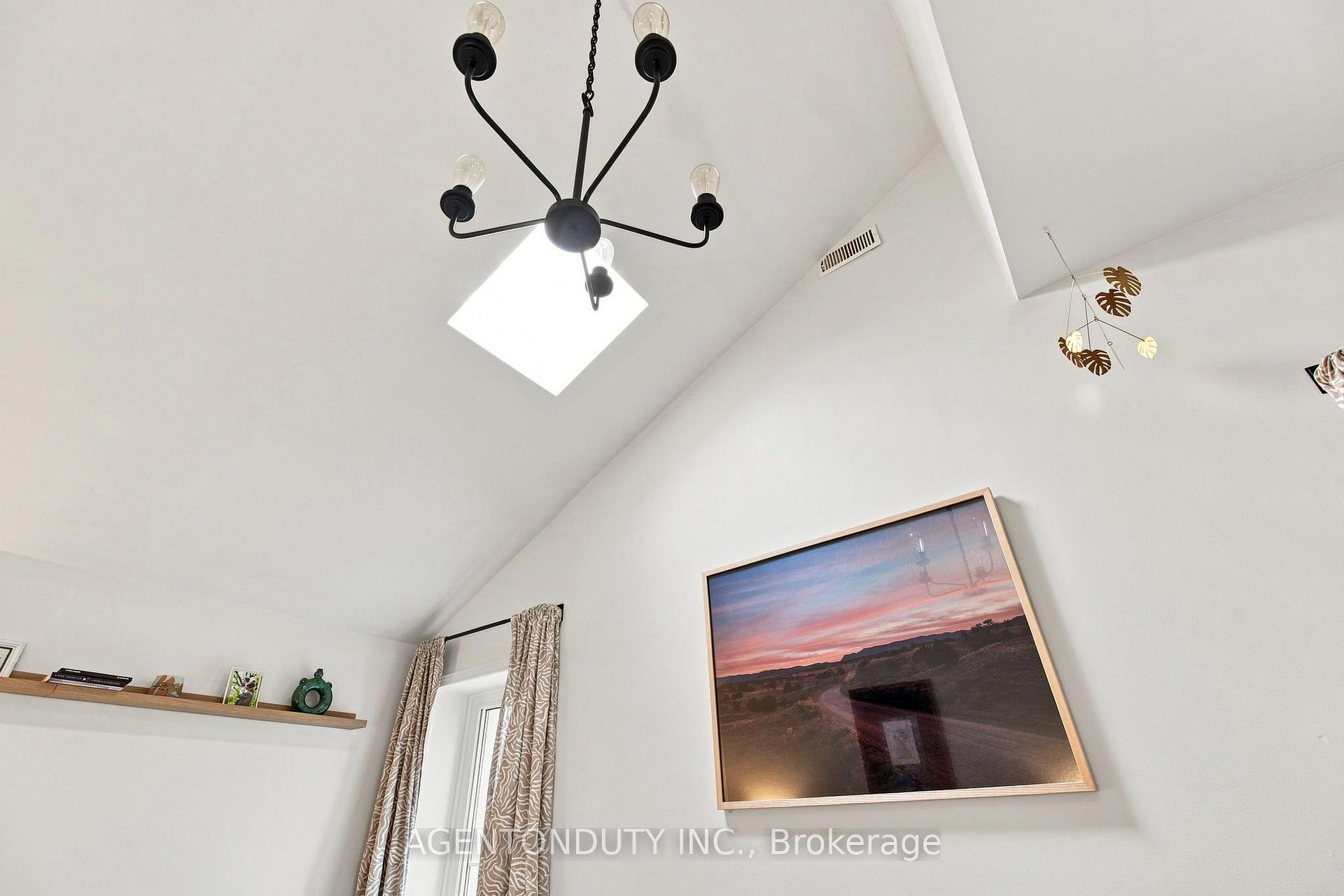 Photo 26 of 127 Peter Street, Hamilton, Strathcona — HOMEH