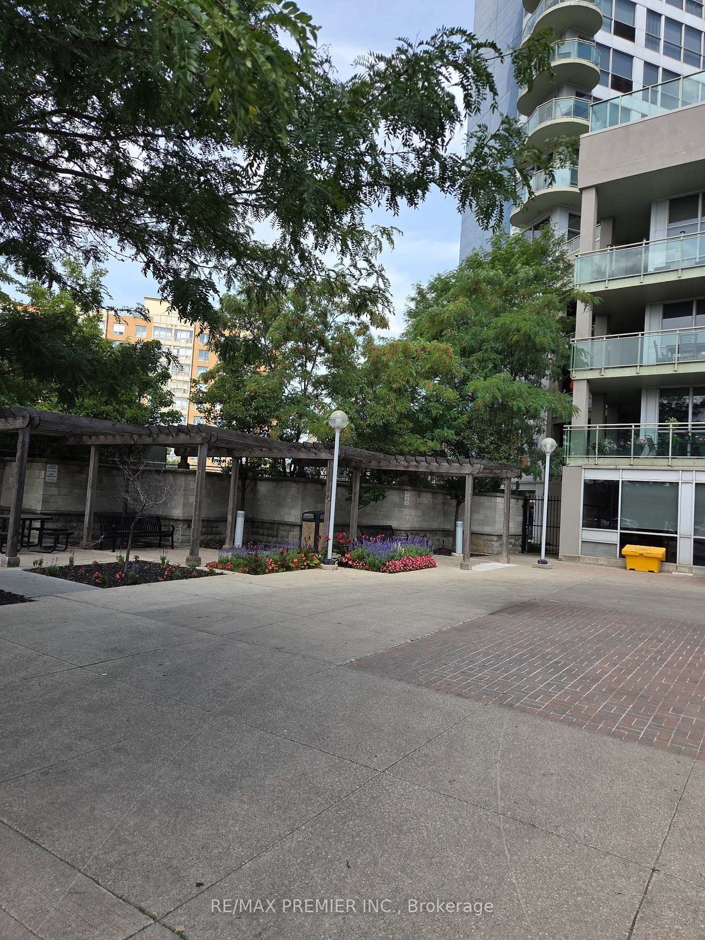 Photo 3 of Unit 819, 1600 Keele Street, Toronto, Keelesdale-Eglinton West — HOMEH