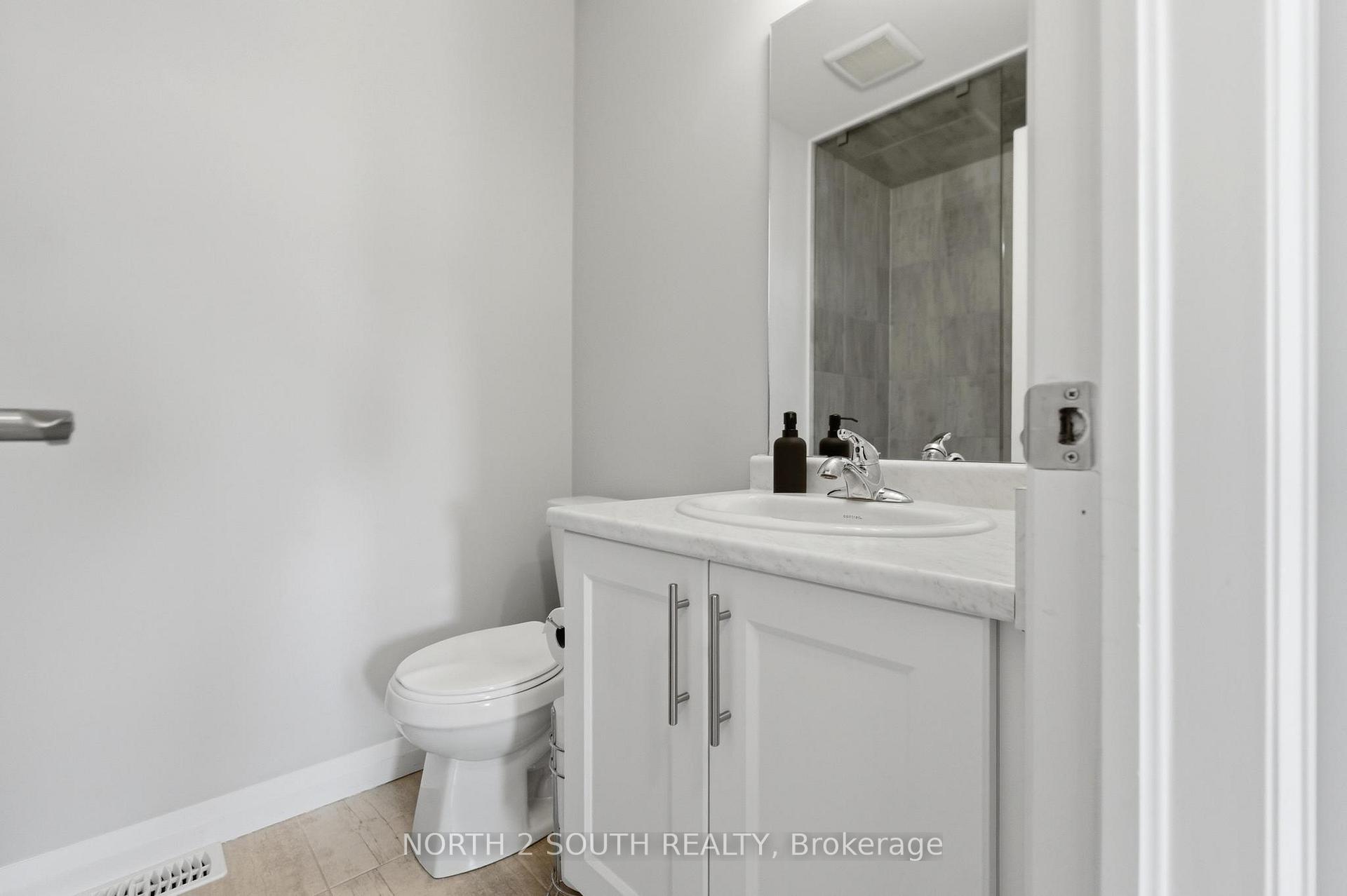 Photo 22 of 90 Laguna Village Crescent, Hamilton, Rural Glanbrook — HOMEH