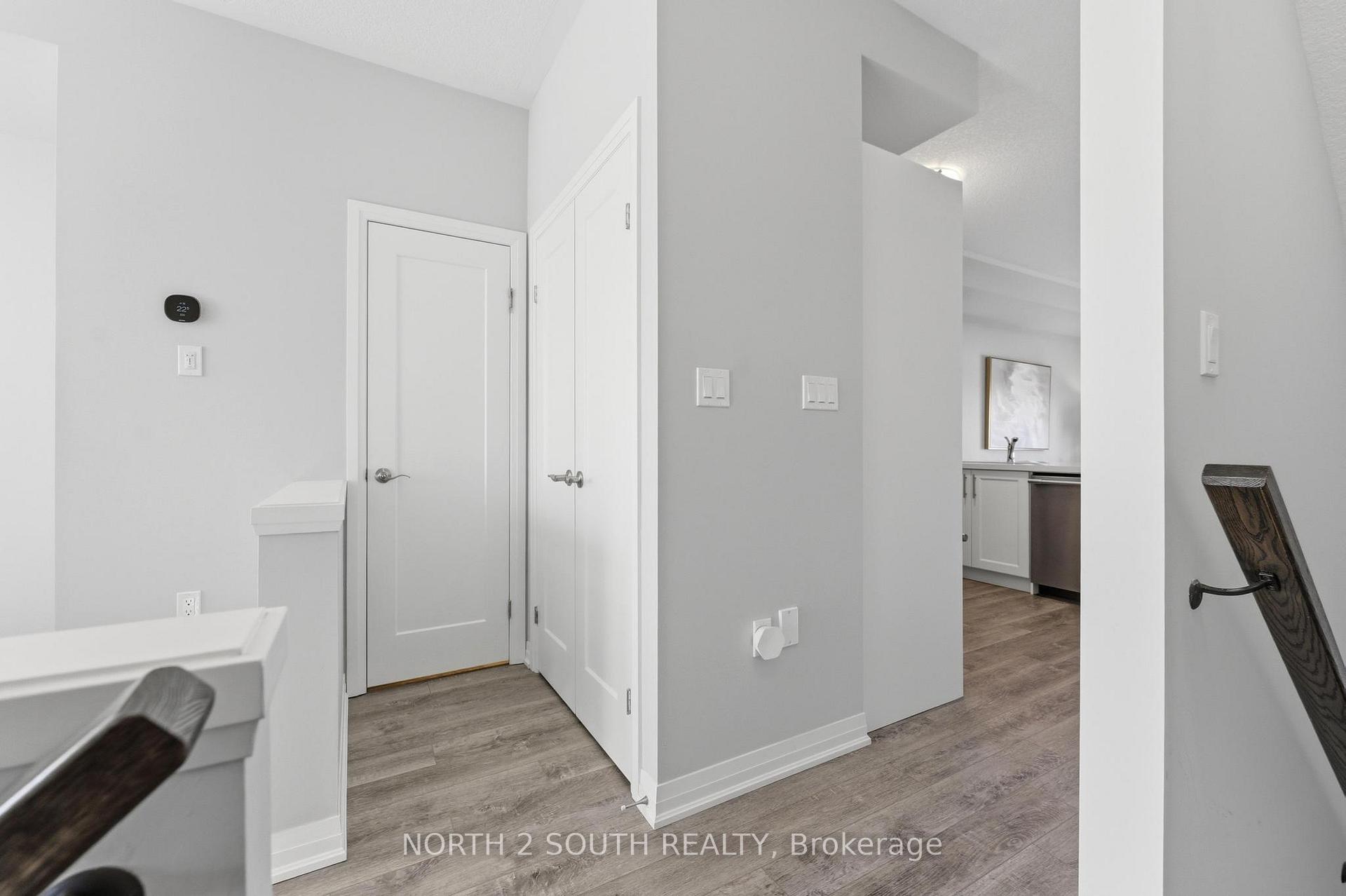 Photo 27 of 90 Laguna Village Crescent, Hamilton, Rural Glanbrook — HOMEH