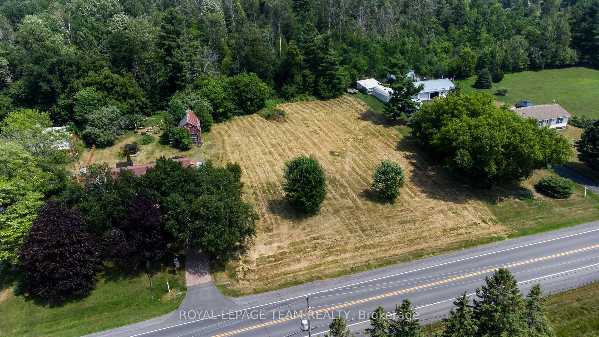 Photo 11 of County Rd 12, North Stormont, North Stormont (Finch) Twp — HOMEH