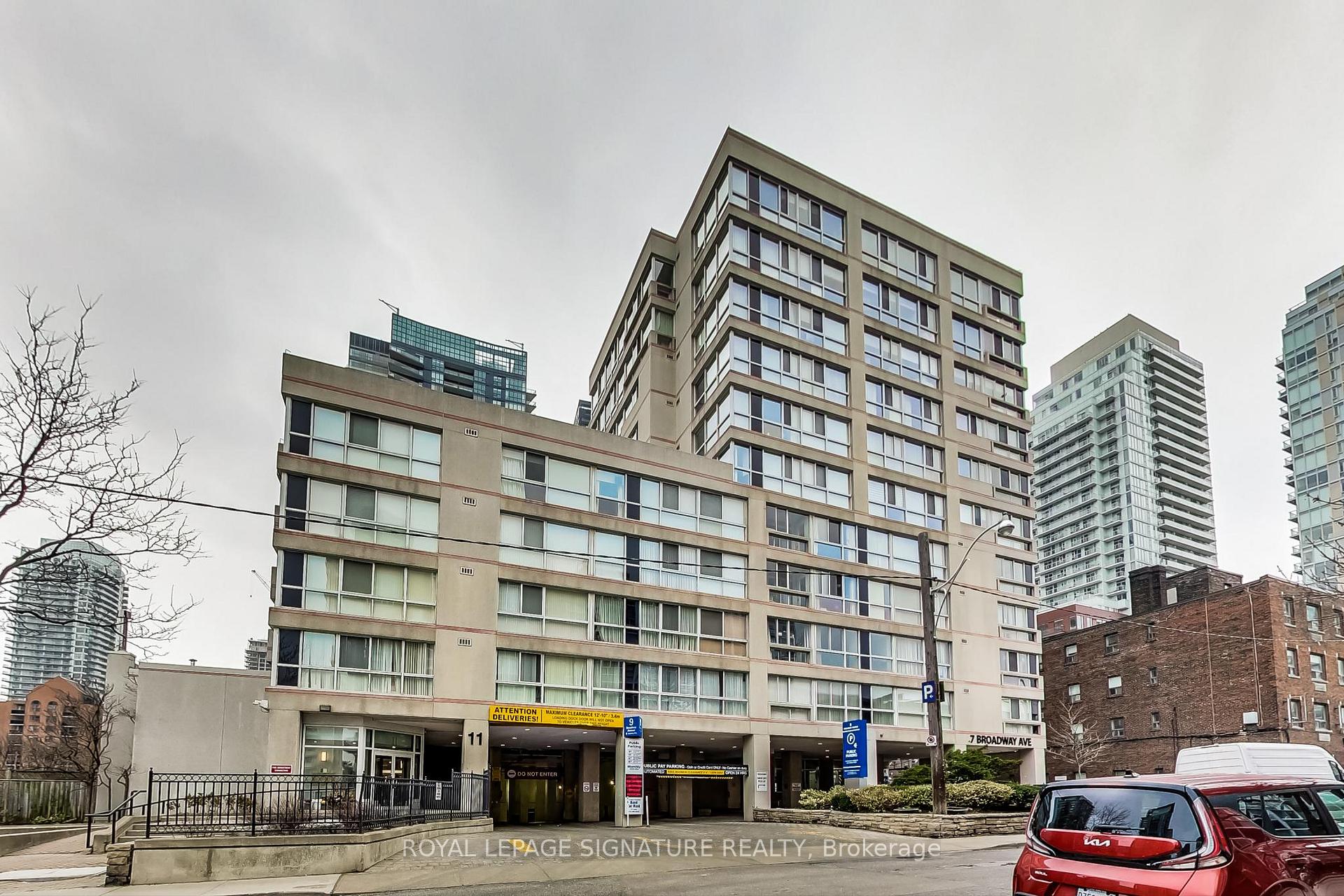 Front of Unit TH5, 11 Broadway Avenue