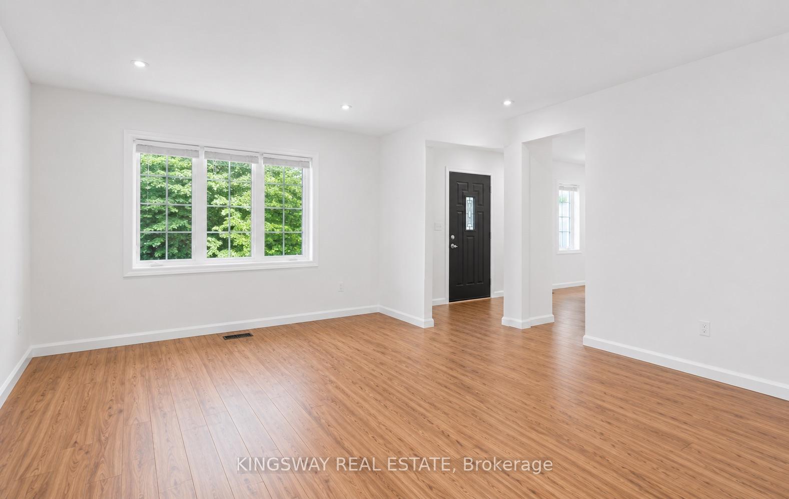 Photo 3 of 848 Grierson Street, Oshawa, Centennial — HOMEH