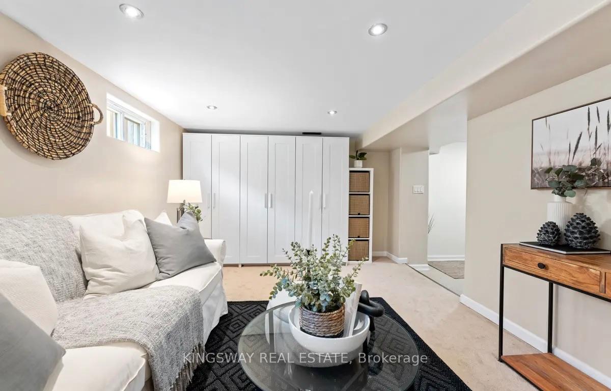 Photo 15 of 848 Grierson Street, Oshawa, Centennial — HOMEH