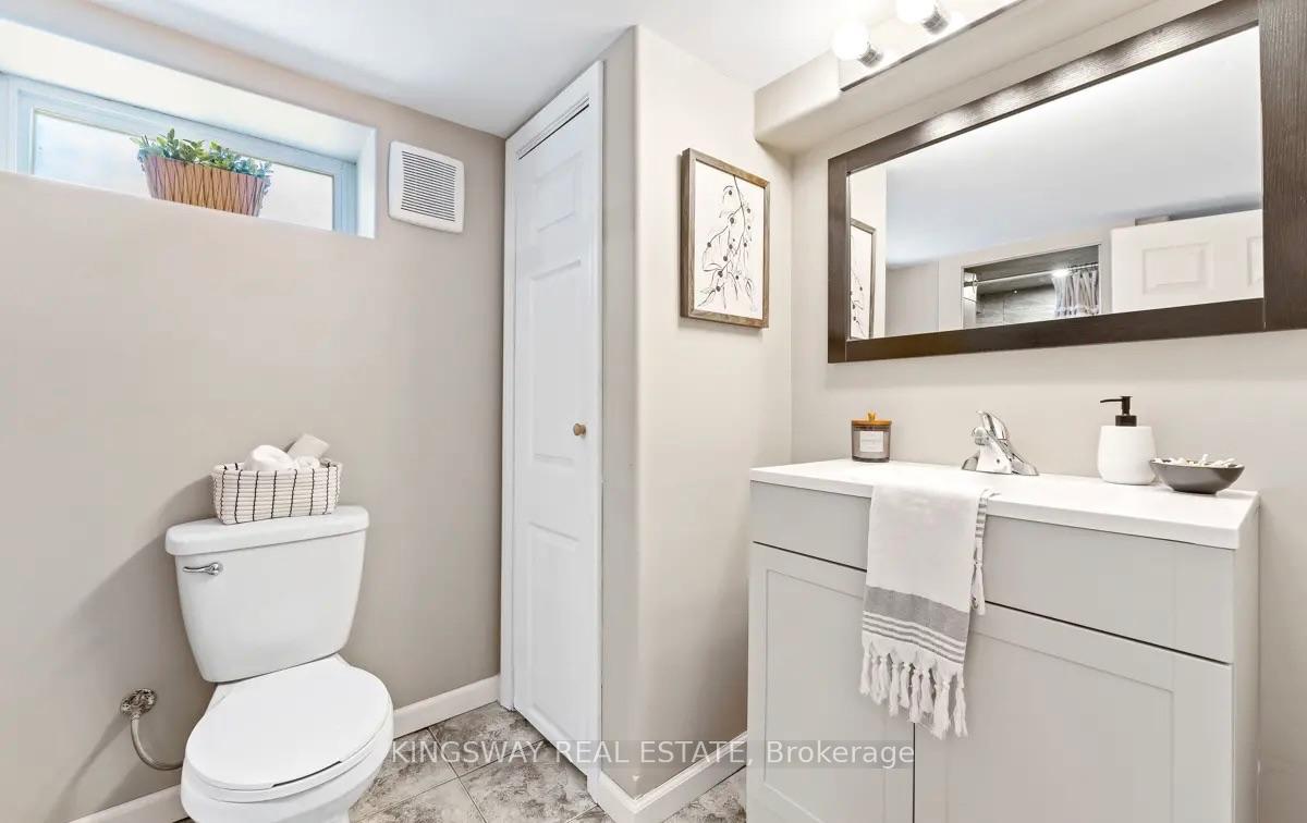 Photo 18 of 848 Grierson Street, Oshawa, Centennial — HOMEH