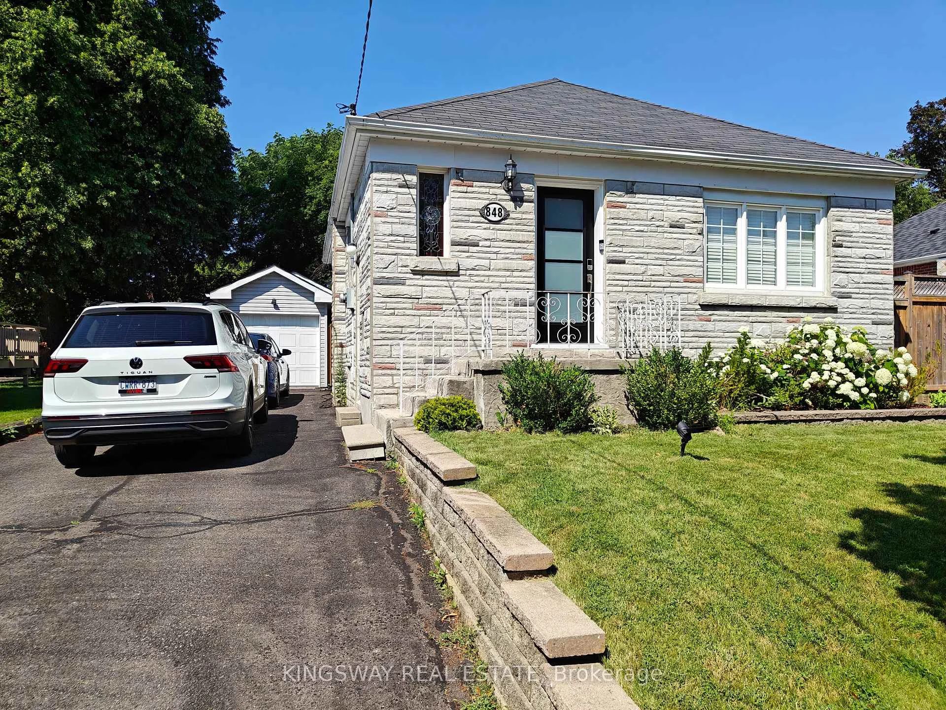 Photo 8 of 848 Grierson Street, Oshawa, Centennial — HOMEH