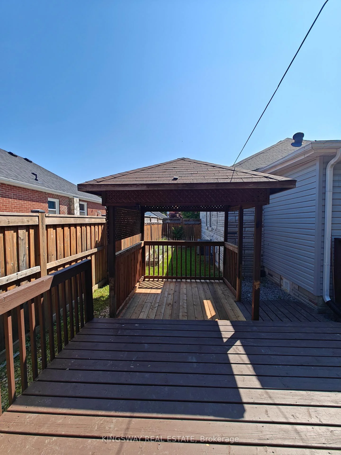 Photo 27 of 848 Grierson Street, Oshawa, Centennial — HOMEH