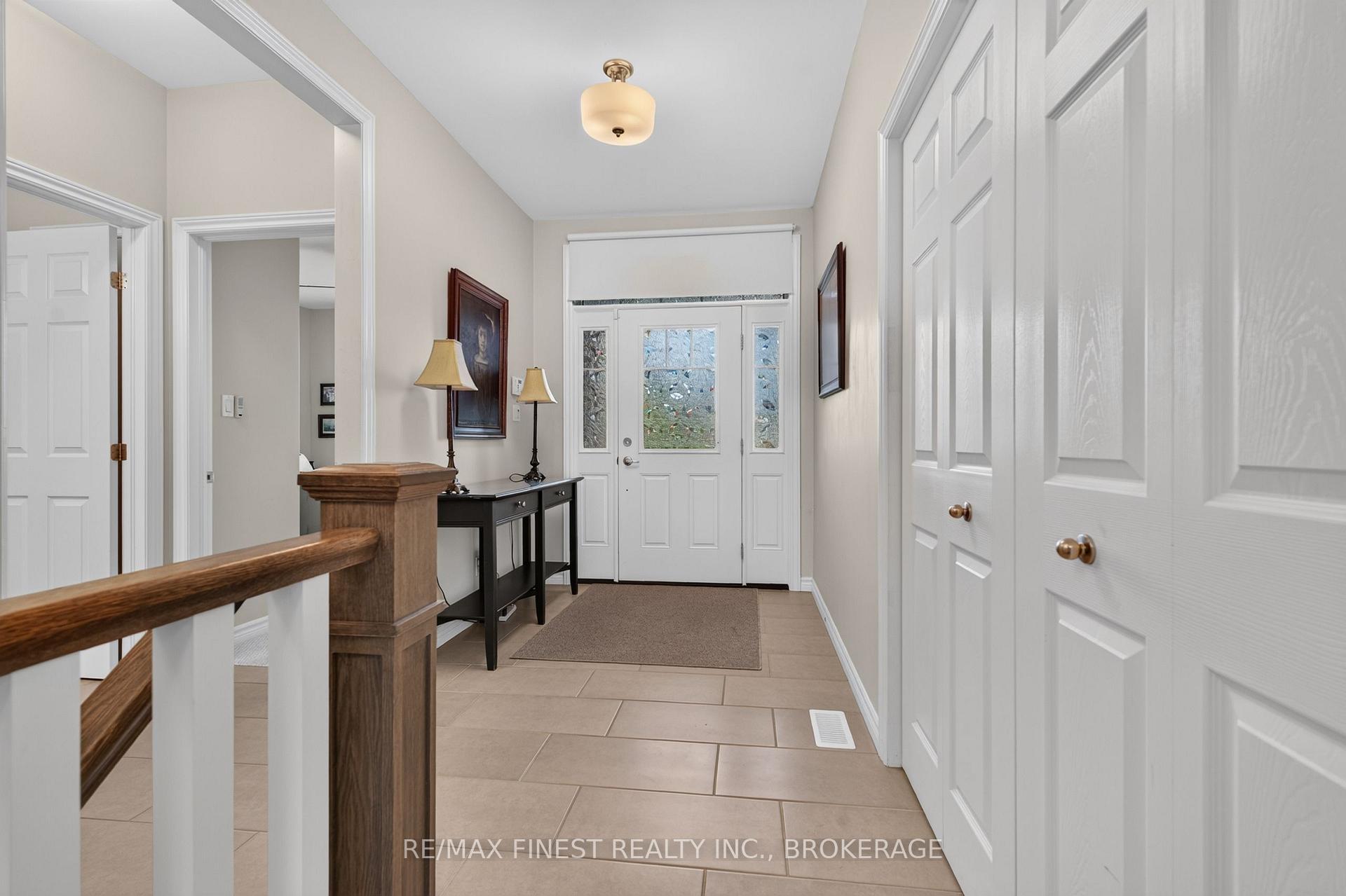 Photo 3 of 800 Augusta Drive, Kingston, City Northwest — HOMEH