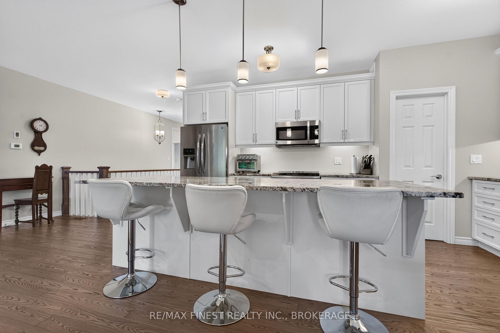 Photo 11 of 800 Augusta Drive, Kingston, City Northwest — HOMEH