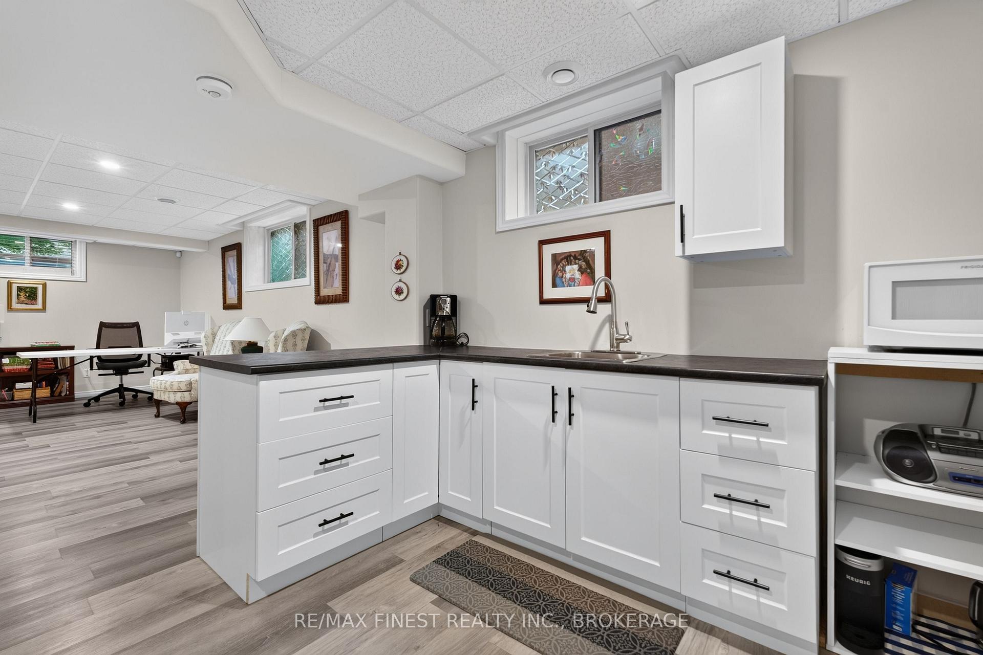 Photo 29 of 800 Augusta Drive, Kingston, City Northwest — HOMEH