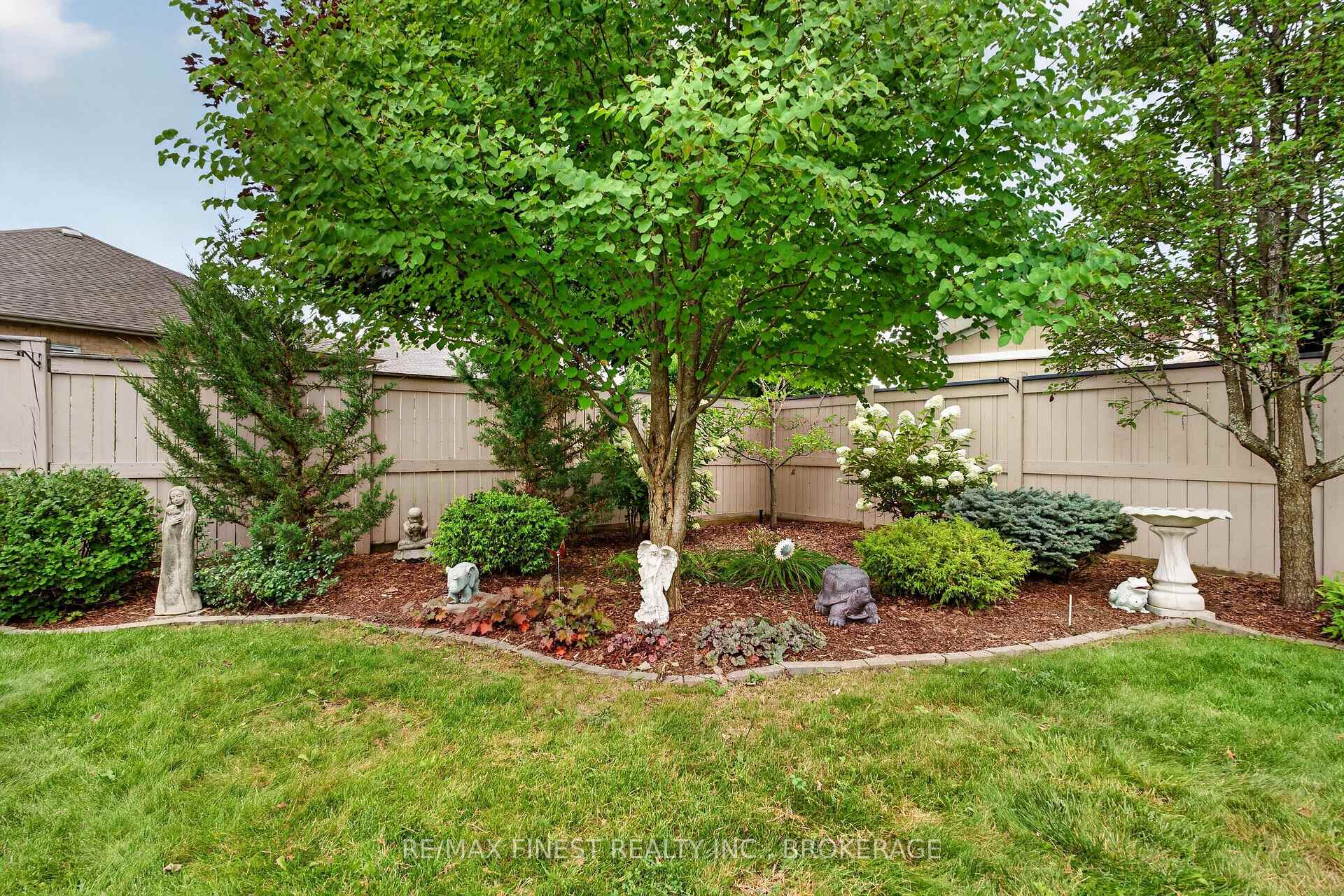 Photo 42 of 800 Augusta Drive, Kingston, City Northwest — HOMEH
