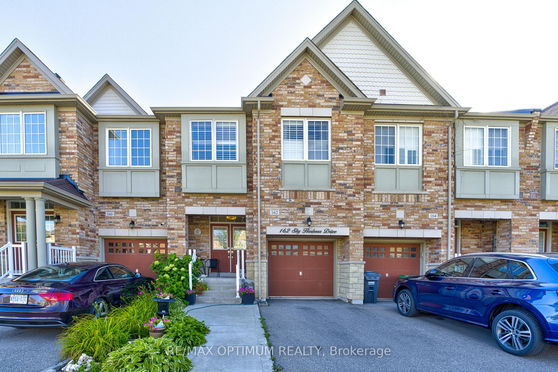 Photo 1 of 162 Sky Harbour Drive, Brampton, Bram West — HOMEH