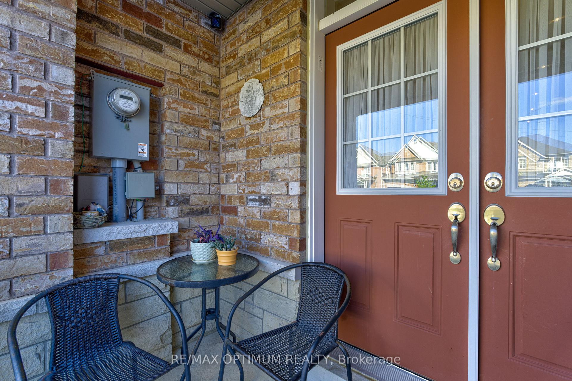 Photo 6 of 162 Sky Harbour Drive, Brampton, Bram West — HOMEH