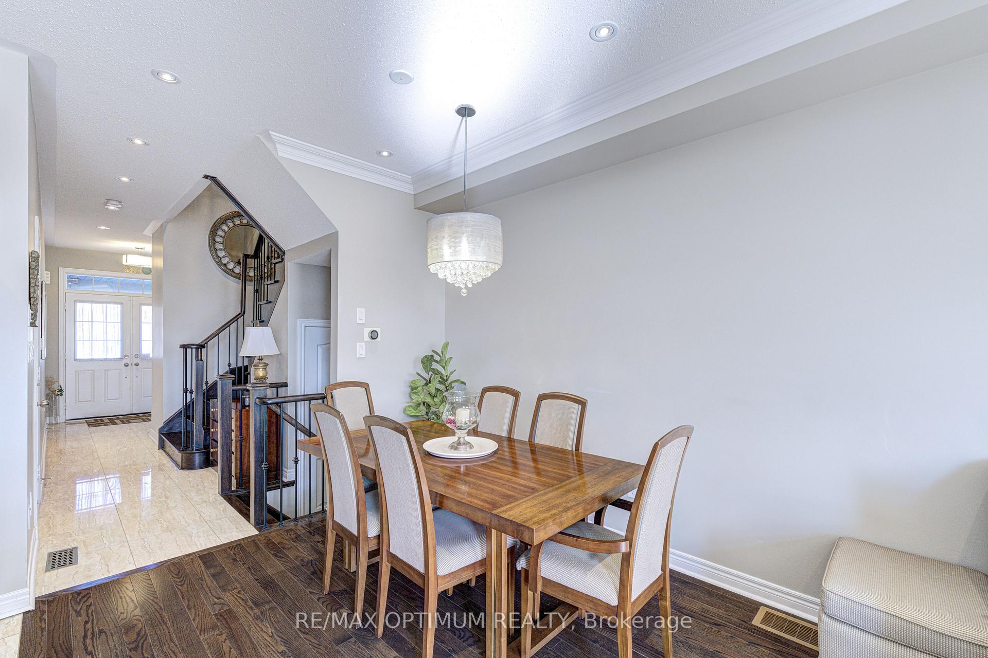 Photo 10 of 162 Sky Harbour Drive, Brampton, Bram West — HOMEH