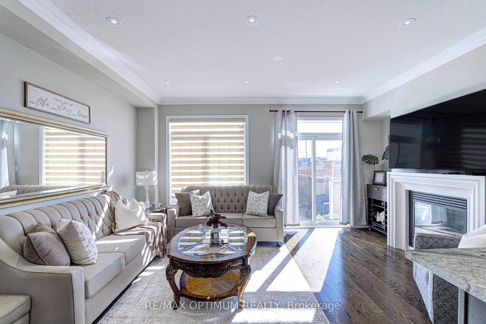 Photo 12 of 162 Sky Harbour Drive, Brampton, Bram West — HOMEH