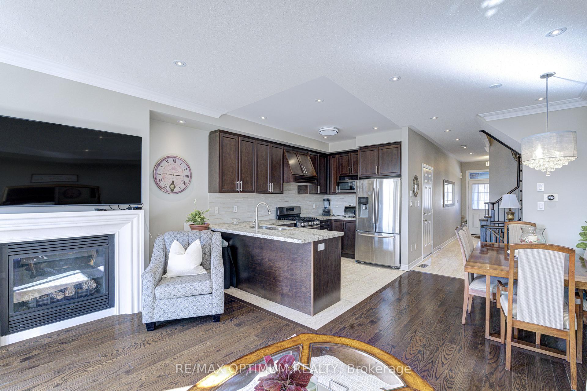 Photo 15 of 162 Sky Harbour Drive, Brampton, Bram West — HOMEH