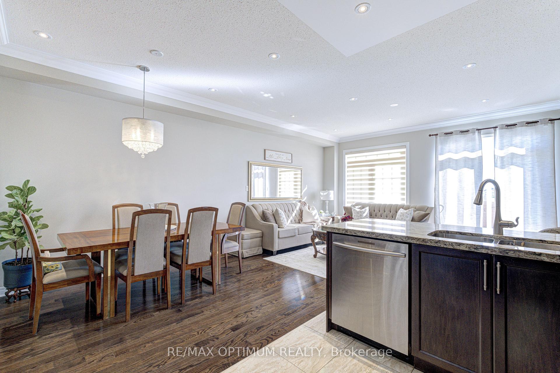 Photo 20 of 162 Sky Harbour Drive, Brampton, Bram West — HOMEH