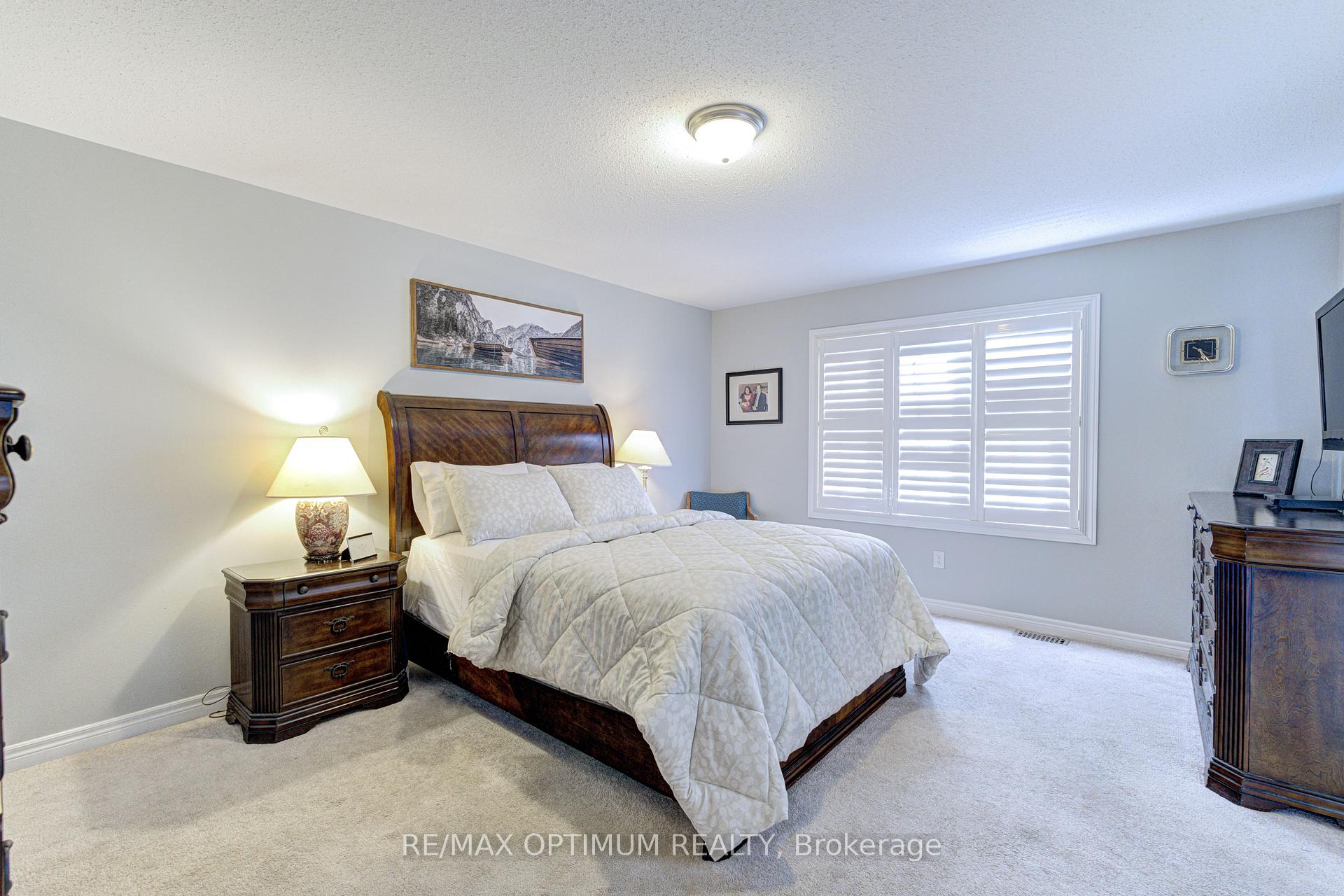 Photo 22 of 162 Sky Harbour Drive, Brampton, Bram West — HOMEH