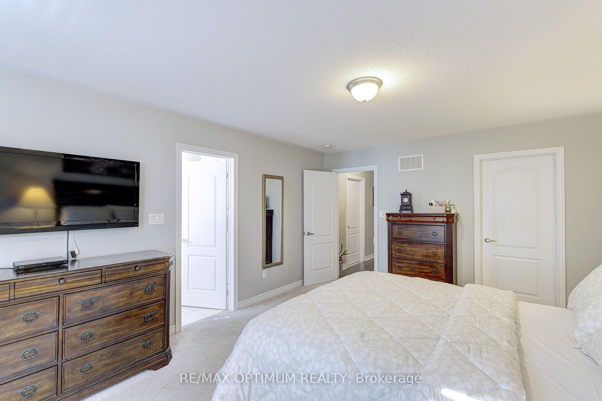 Photo 24 of 162 Sky Harbour Drive, Brampton, Bram West — HOMEH