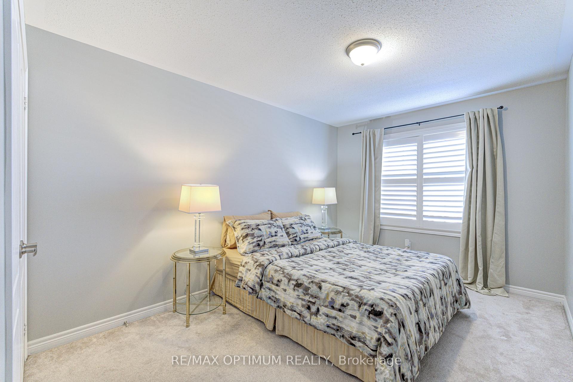 Photo 31 of 162 Sky Harbour Drive, Brampton, Bram West — HOMEH