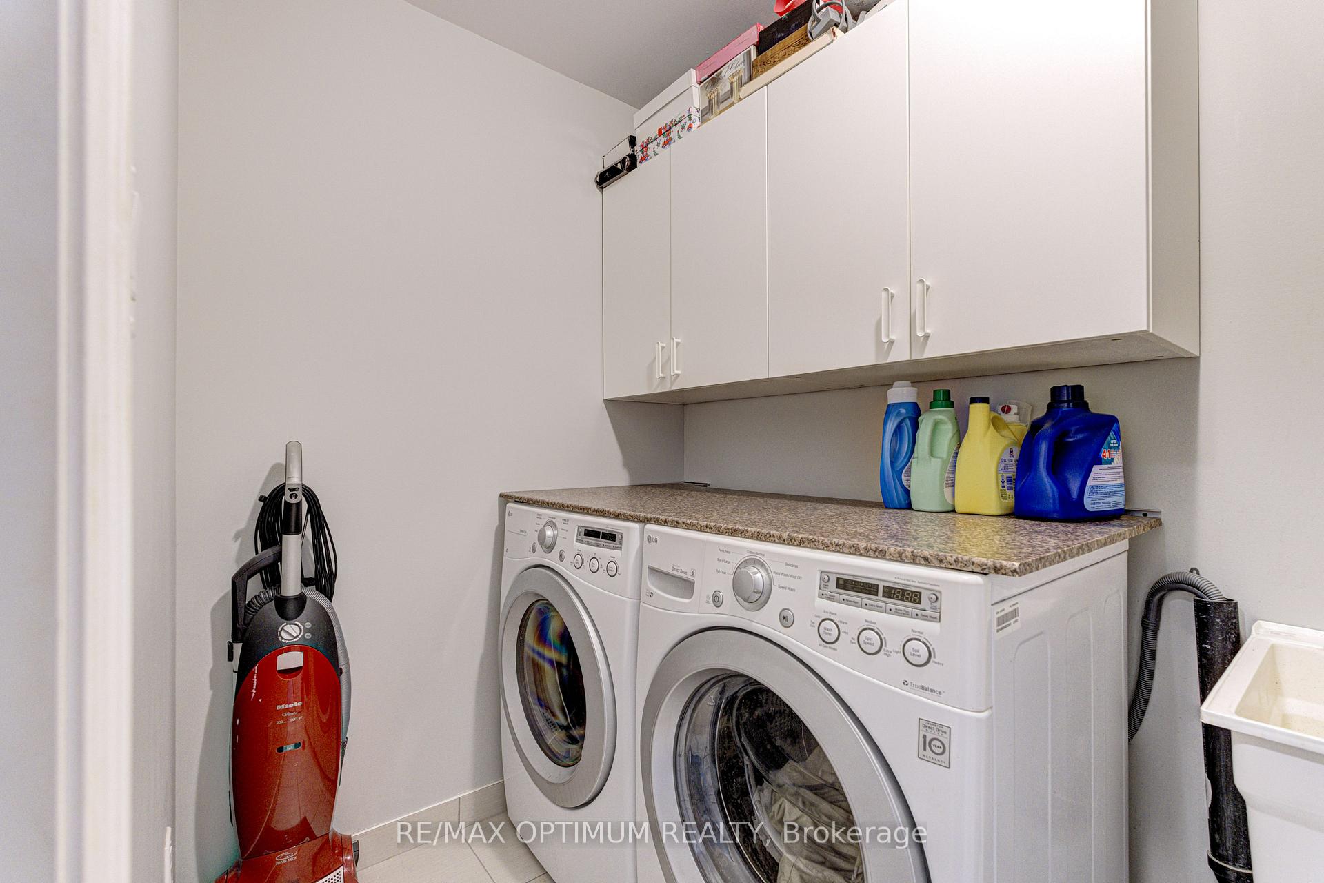 Photo 34 of 162 Sky Harbour Drive, Brampton, Bram West — HOMEH