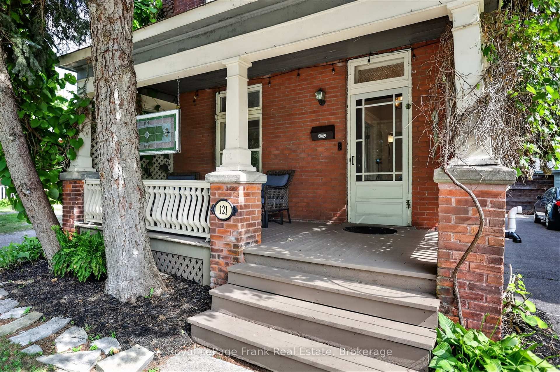 Photo 4 of 121 Romaine Street, Peterborough, Town Ward 3 — HOMEH