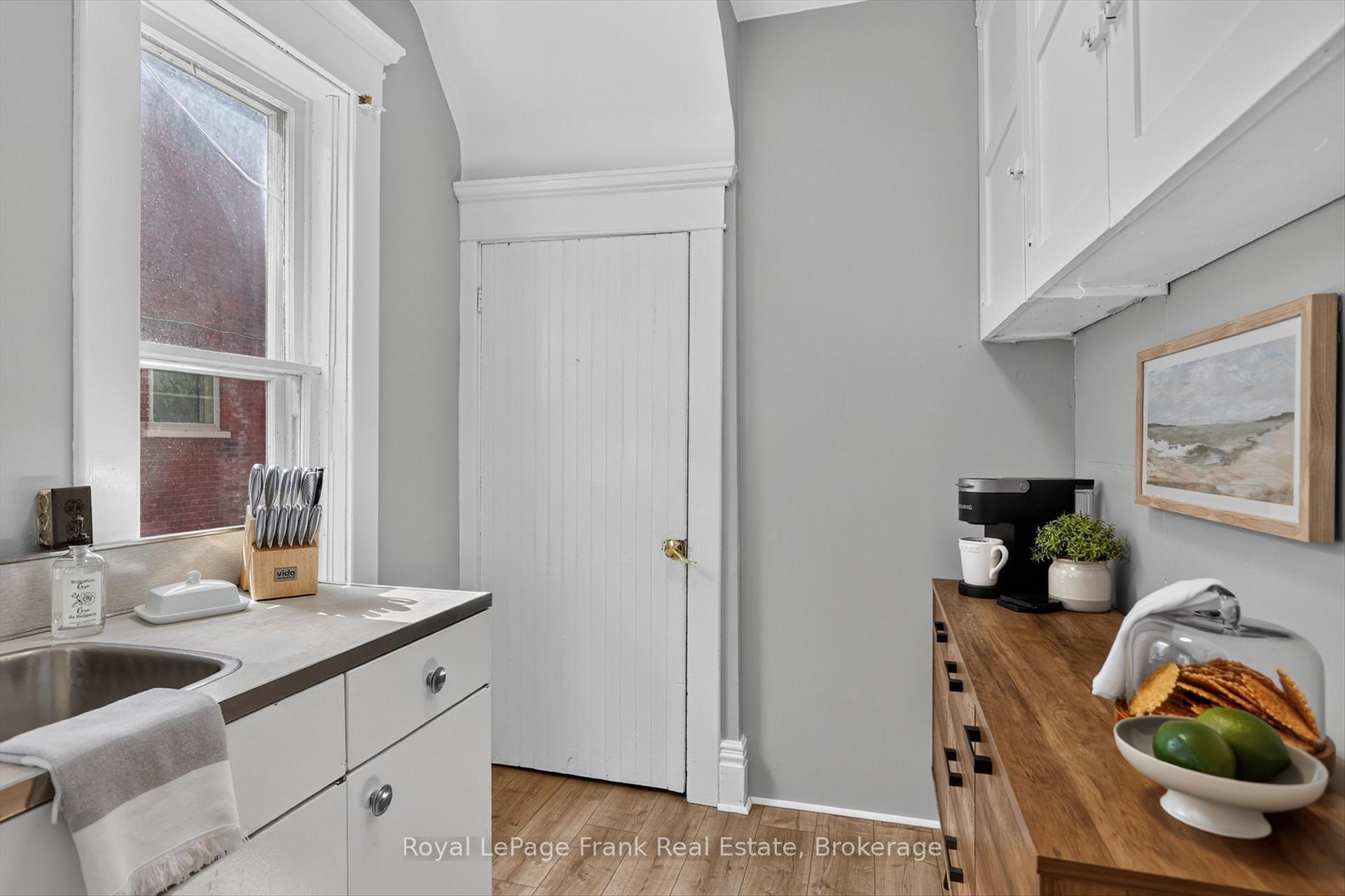 Photo 20 of 121 Romaine Street, Peterborough, Town Ward 3 — HOMEH