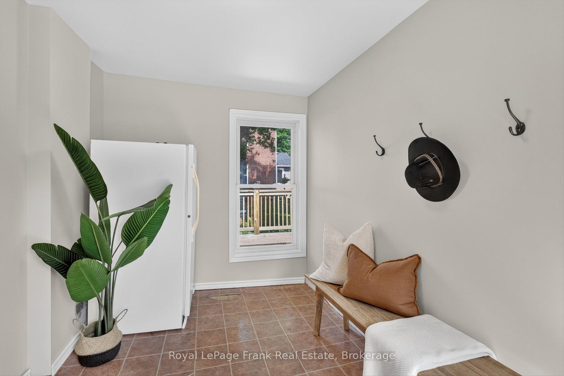 Photo 23 of 121 Romaine Street, Peterborough, Town Ward 3 — HOMEH