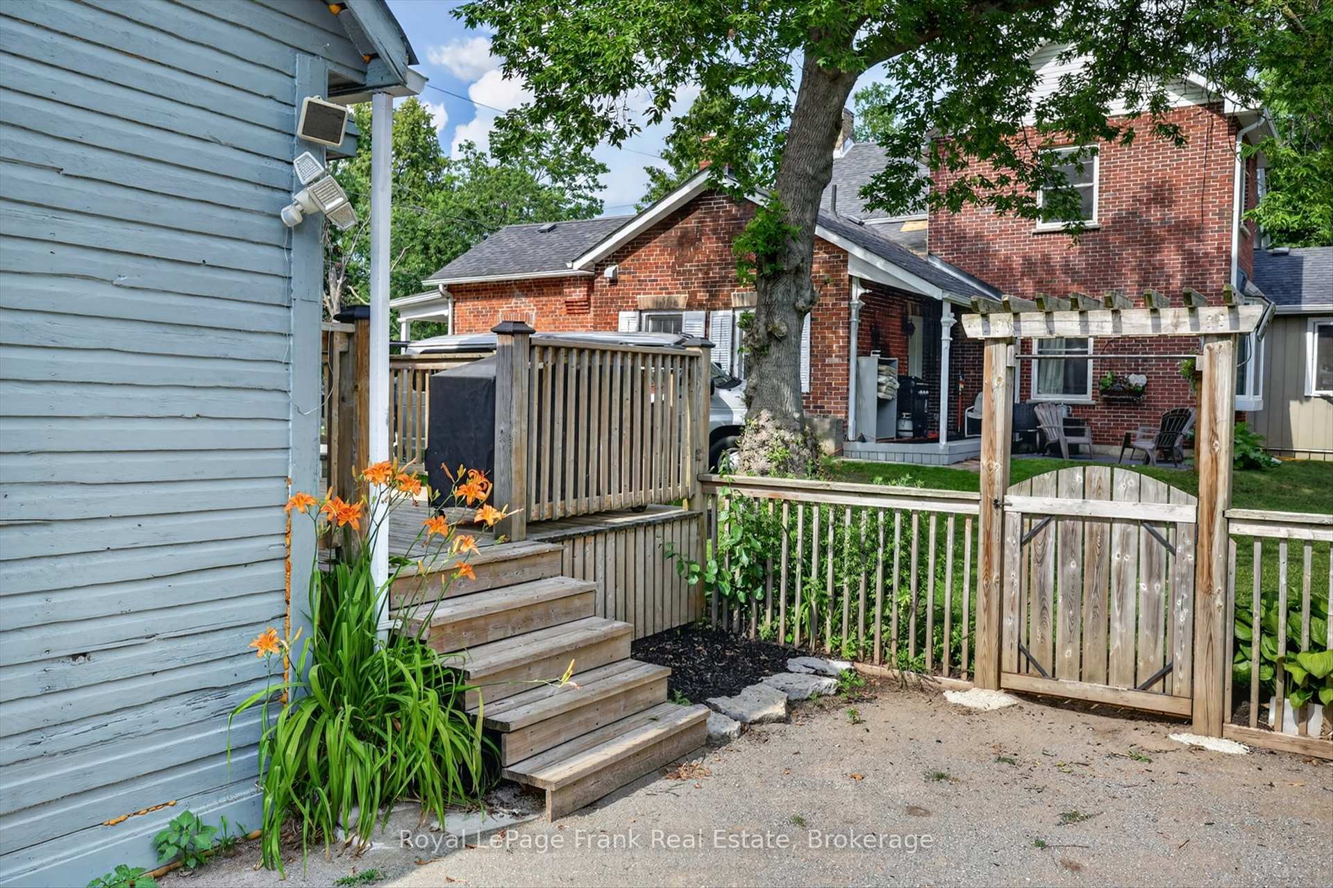 Photo 50 of 121 Romaine Street, Peterborough, Town Ward 3 — HOMEH