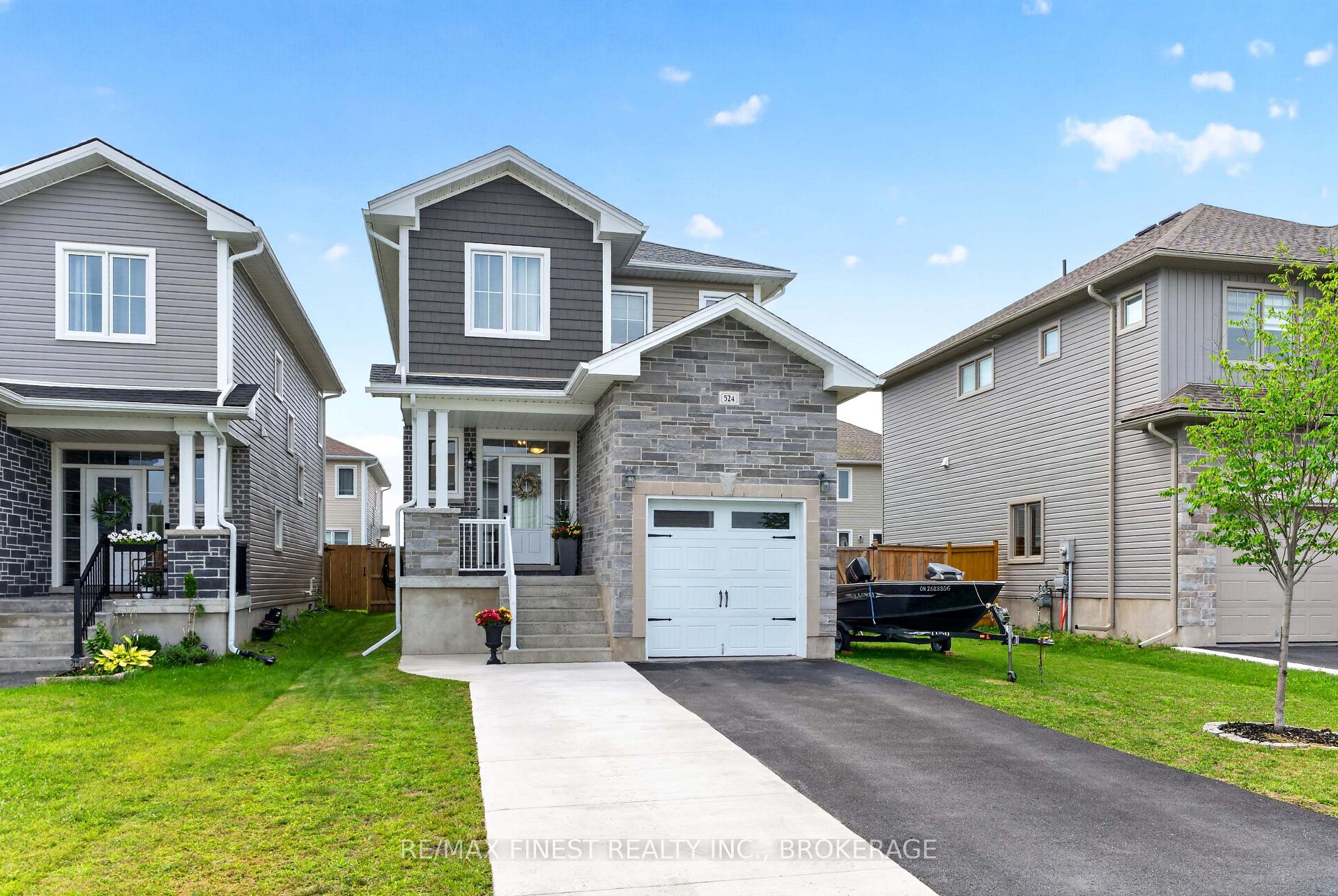 Photo 3 of 524 Beth Crescent, Kingston, City Northwest — HOMEH