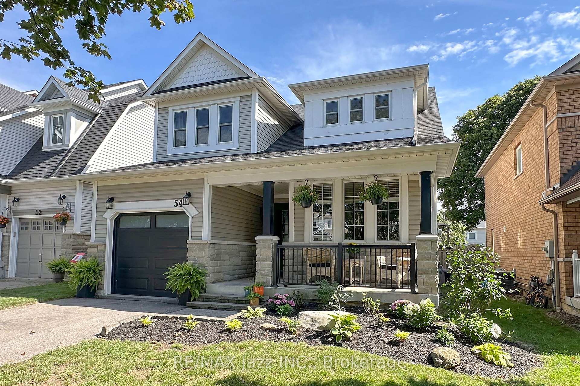 Photo 2 of 54 Melody Drive, Whitby, Brooklin — HOMEH